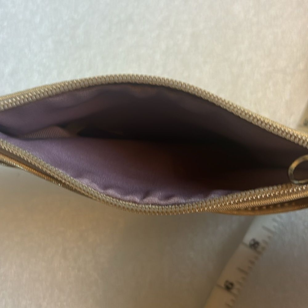 Adorable Coach Metallic Gold Leather Glossy  Small Wristlet - Picture 8 of 8